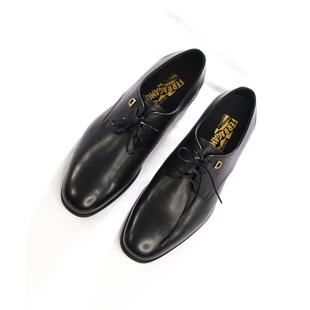 $775 FERRAGAMO - Black Leather 